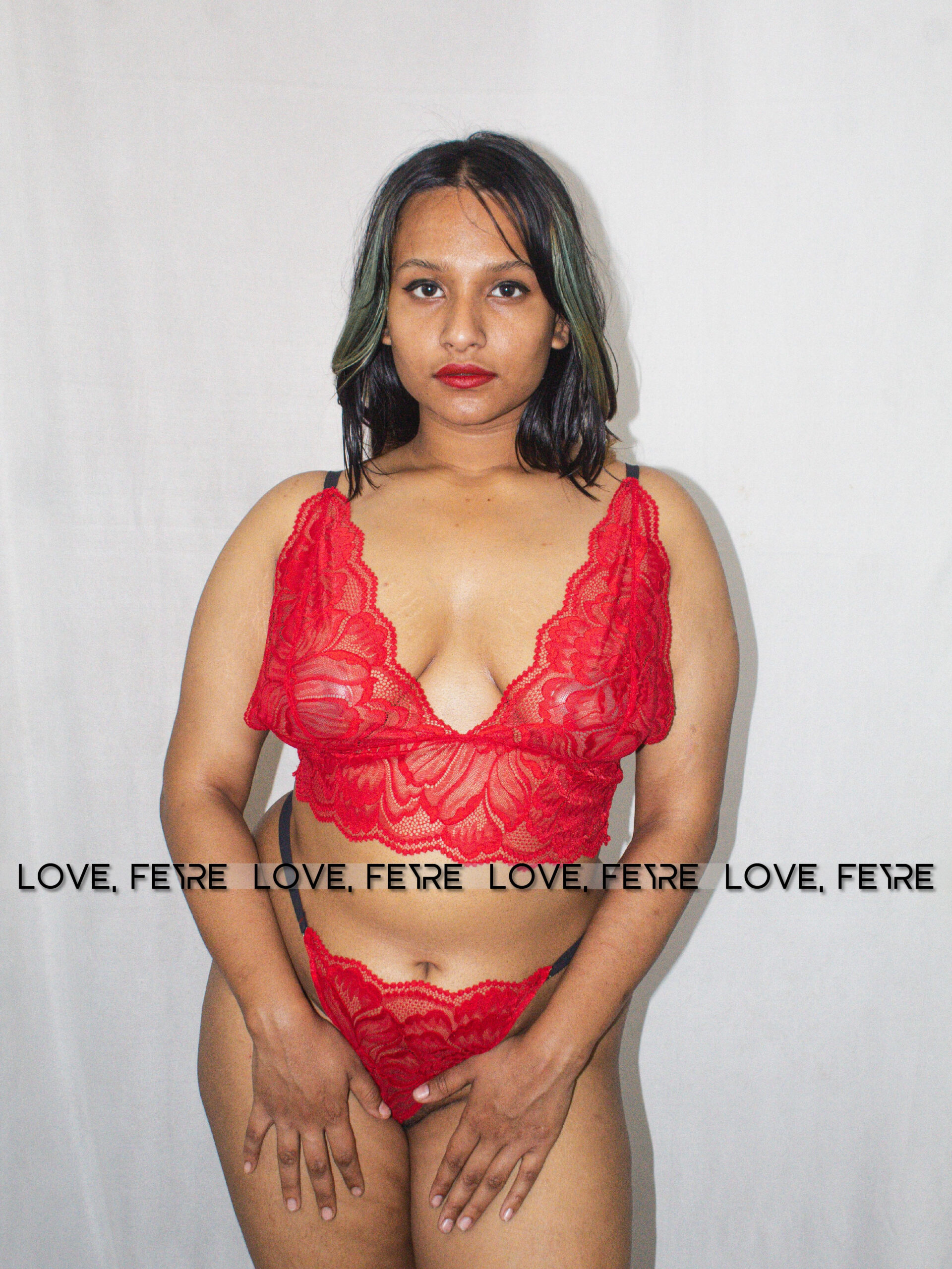Ruby Scalloped Lace Set