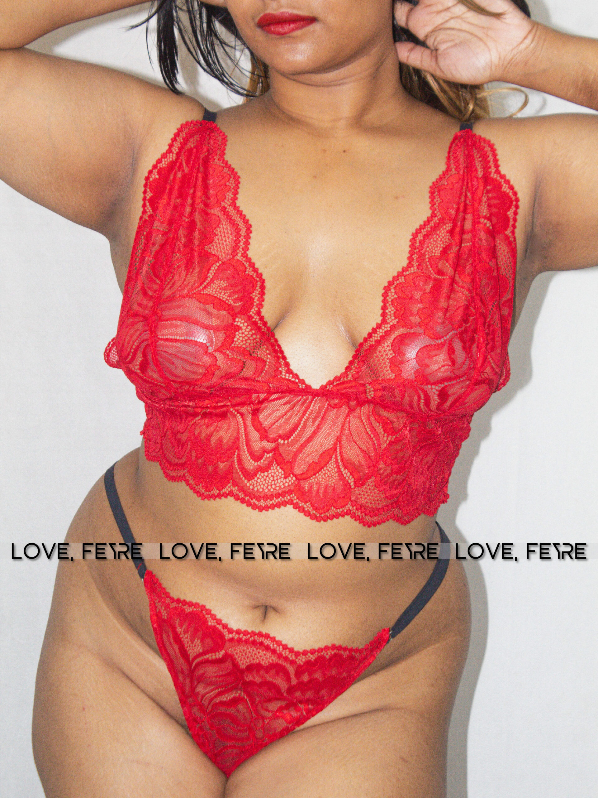 Ruby Scalloped Lace Set