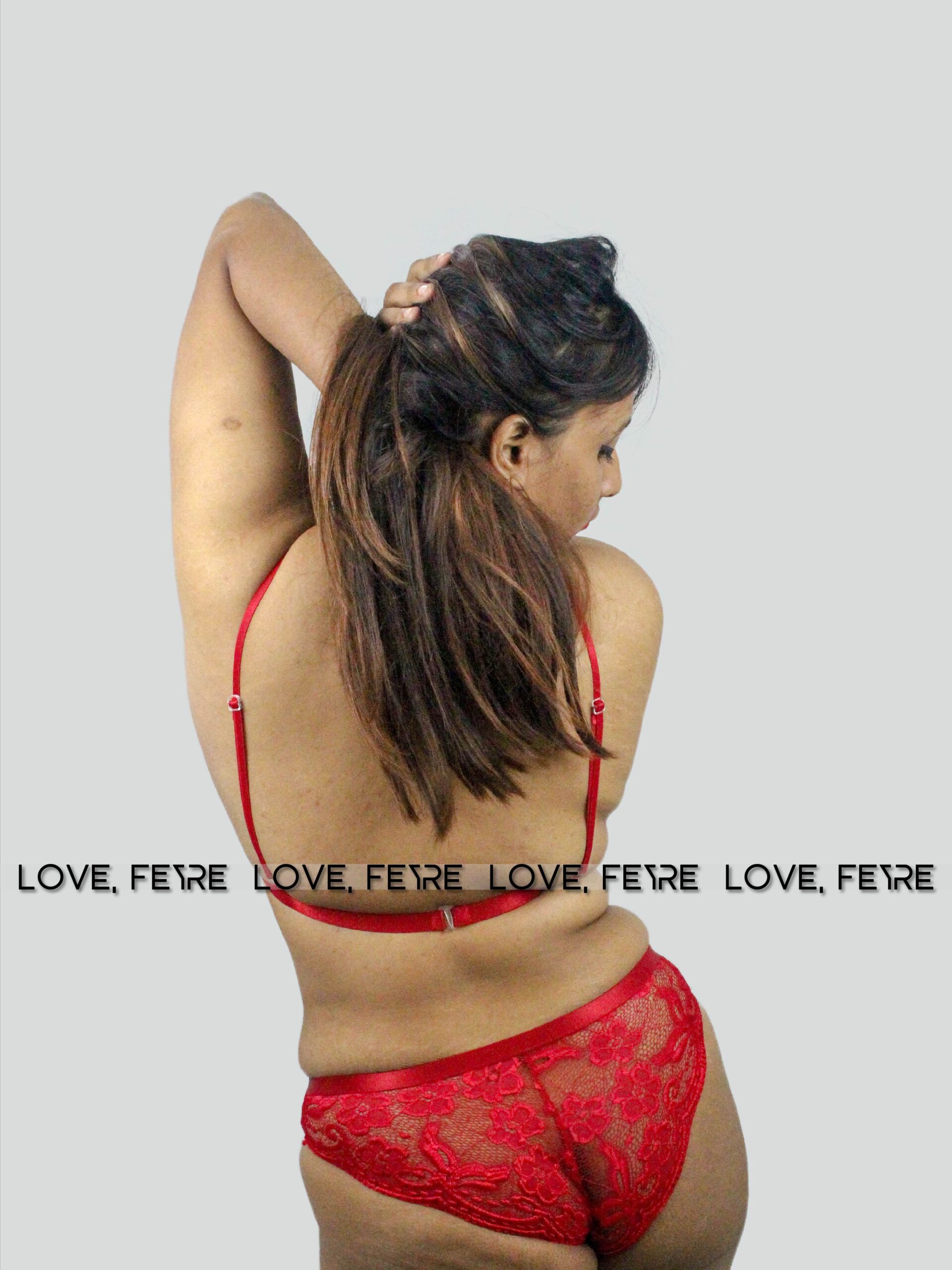 Scarlet Lace Cage Set